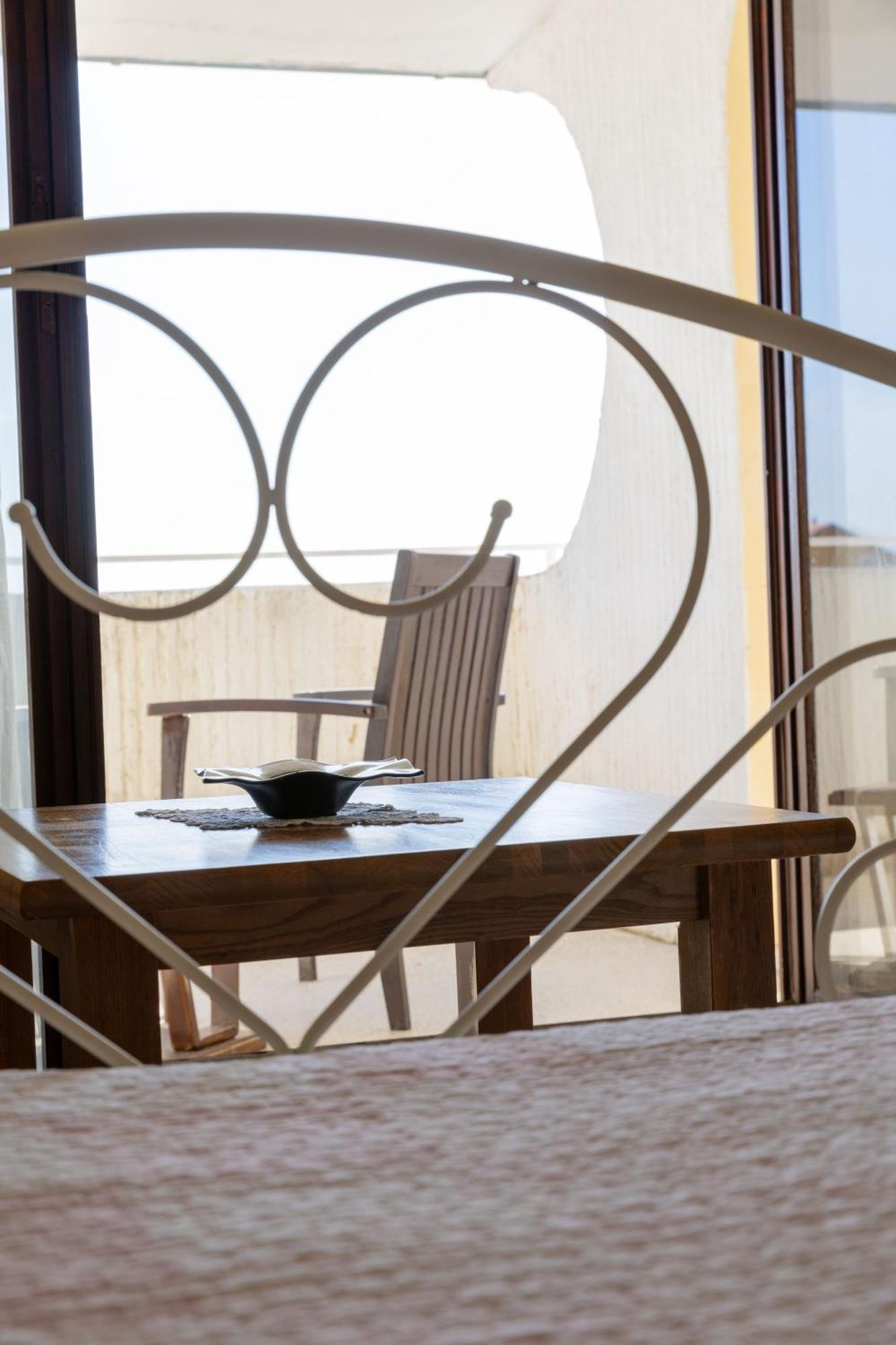 Apartmani Trlaja Vodice Luaran gambar