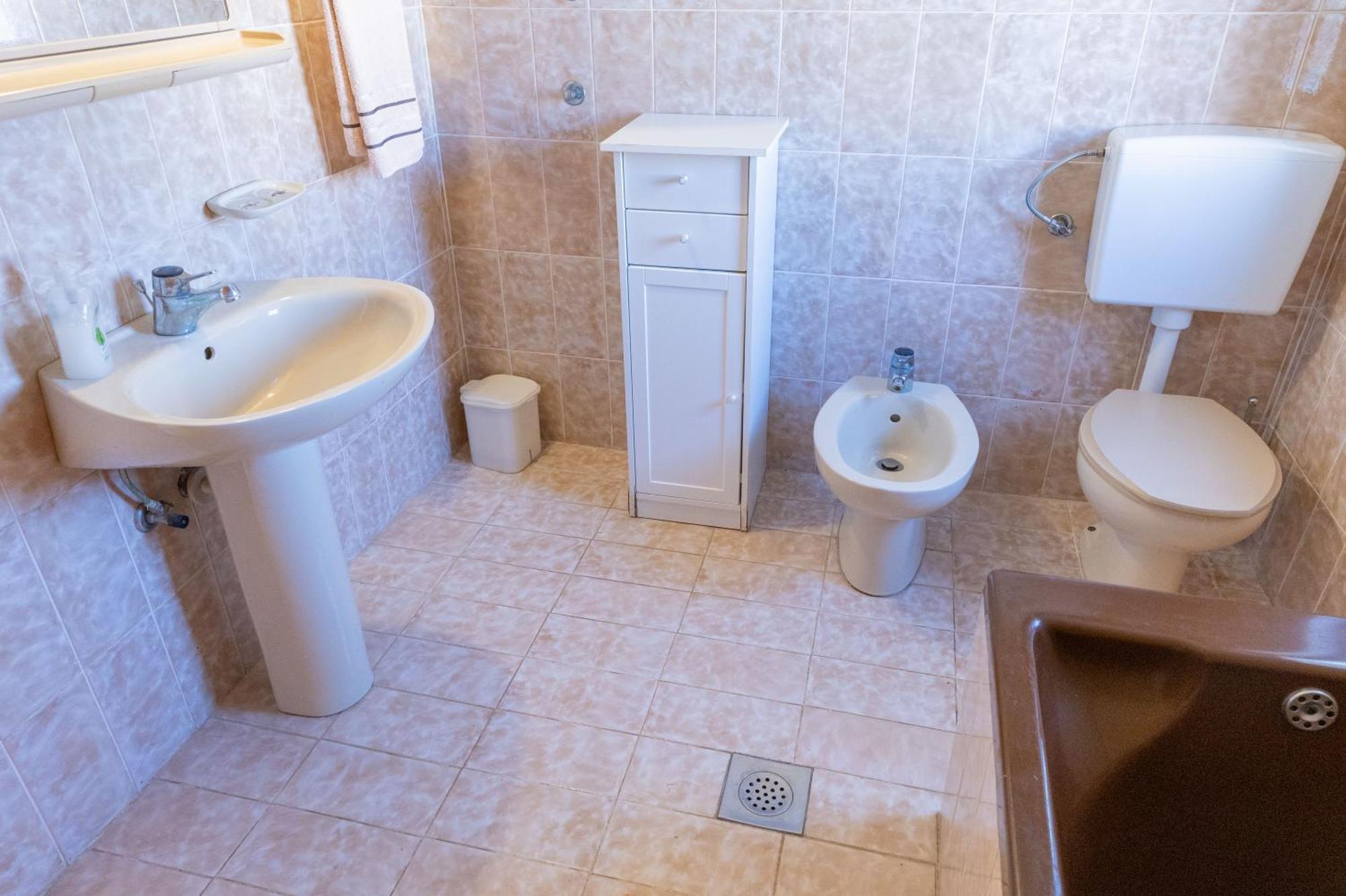 Apartmani Trlaja Vodice Luaran gambar