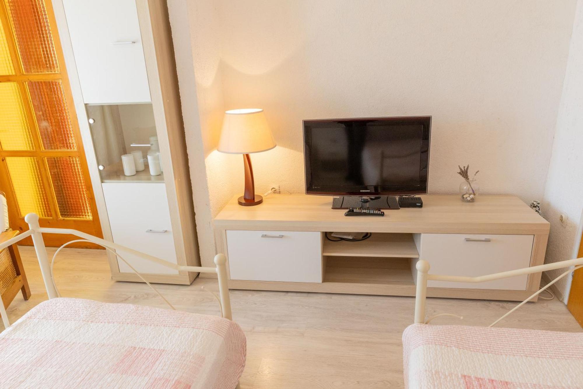 Apartmani Trlaja Vodice Luaran gambar